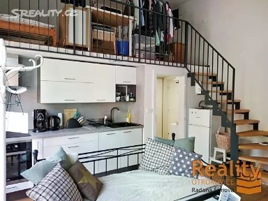 Pronájem bytu 2+kk 43 m² Zahradní, Zlín - Malenovice