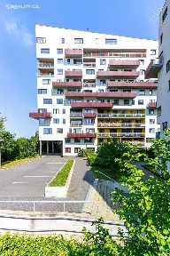 Prodej bytu 1+kk 45 m² Na Slatince, Praha - Záběhlice