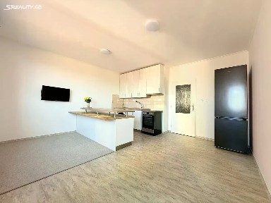 Praha, Praha 8, Troja, Hnězdenská