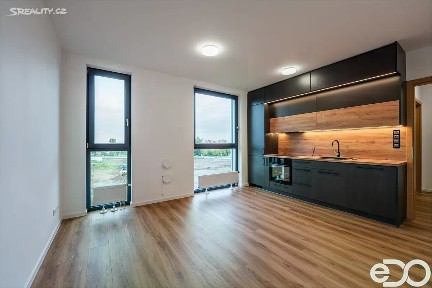 Pronájem bytu 1+kk 30 m² Kolín - Kolín III