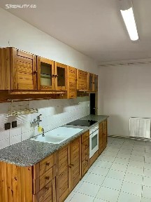 Pronájem bytu 2+kk 75 m² Husovo náměstí, Polná