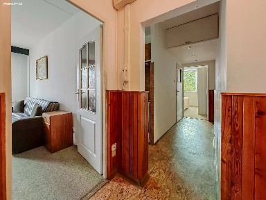 Prodej bytu 3+1 62 m² Komenského náměstí, Říčany