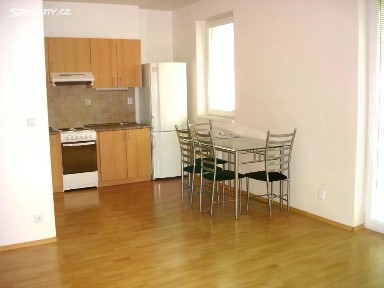 Pronájem bytu 1+kk 45 m² Březnická, Zlín