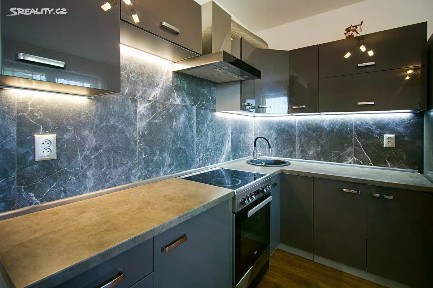 Brandýs nad Labem-Stará Boleslav, Praha-východ, Brandýs nad Labem, Kralupská