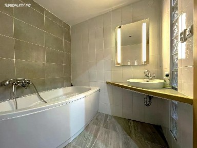 Chomutov, Dřínovská