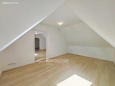 Pronájem bytu 2+kk 51 m² Hlavní, Tuchoměřice