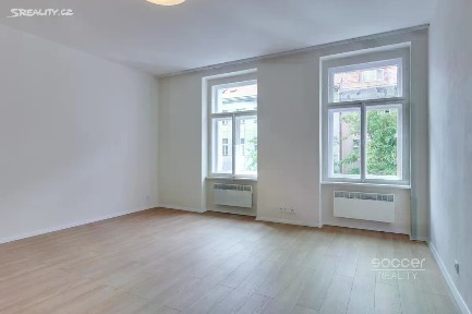 Pronájem bytu 1+1 51 m² Křižíkova, Praha - Karlín