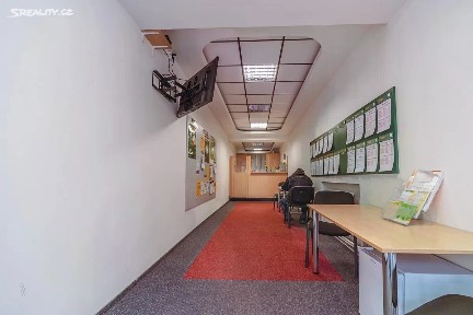 Pronájem obchodního prostoru 79 m² Gočárova třída, Hradec Králové - Pražské Předměstí