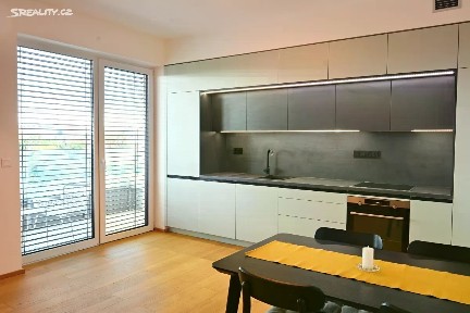 Pronájem bytu 3+kk 73 m² Koperníkova, Brno - Židenice