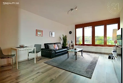 Prodej bytu 2+kk 58 m² Na Císařce, Praha - Smíchov