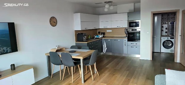 Prodej bytu 2+kk 95 m² Gajdošova, Brno - Židenice