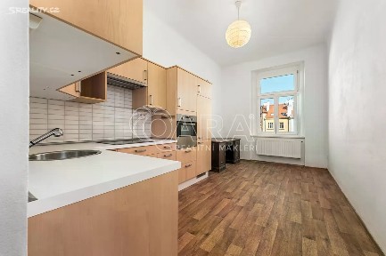 Pronájem bytu 2+1 75 m² Korunní, Praha - Vinohrady