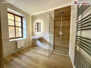 Horní Blatná, Karlovy Vary, náměstí Sv. Vavřince