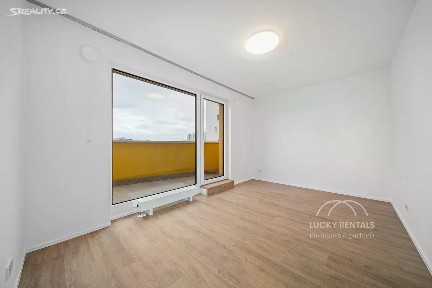 Pronájem bytu 2+kk 55 m² Líbalova, Praha - Chodov