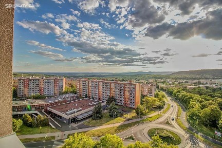 Pronájem bytu 1+kk 36 m² Javorová, Most