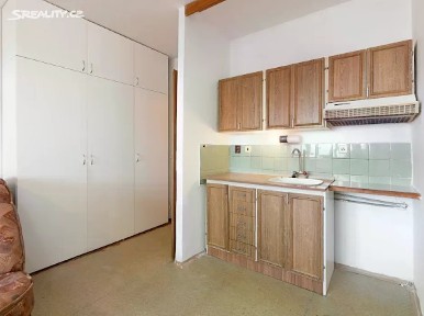 Prodej bytu 1+kk 27 m² Francouzská, Ostrava - Poruba