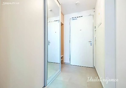 Praha, Praha 9, Hloubětín, Poděbradská