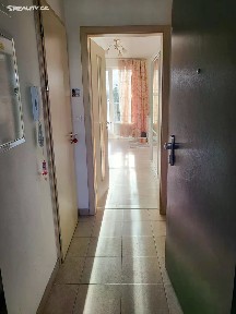 Prodej bytu 1+kk 31 m² Nad úžlabinou, Praha - Malešice