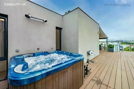 Pronájem bytu 3+kk 219 m² Květnového vítězství, Praha - Chodov