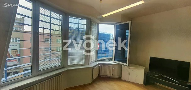 Pronájem bytu 1+kk 25 m² Dlouhá, Zlín