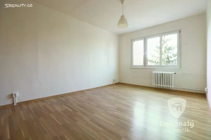 Pronájem bytu 1+1 39 m² Finská, Kladno - Kročehlavy