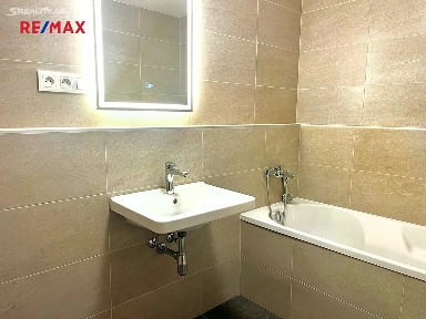 Pronájem bytu 2+kk 67 m² Vrbenská, České Budějovice - České Budějovice 4