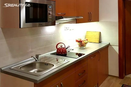 Pronájem bytu pokoje 14 m² Lužná, Brno - Komárov