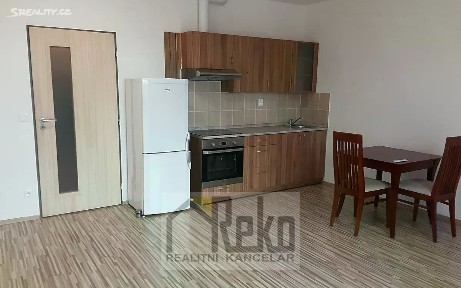 Pronájem bytu 1+kk 33 m² Nepilova, Beroun - Beroun-Město