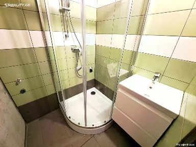 Pronájem bytu 1+1 38 m² Jana Palacha, Pardubice - Zelené Předměstí