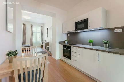 Prodej komerční nemovitosti 420 m² Chlumova, Praha - Žižkov