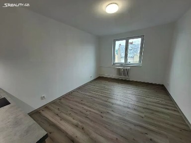 Pronájem bytu 1+kk 21 m² Sokolská třída, Ostrava - Moravská Ostrava