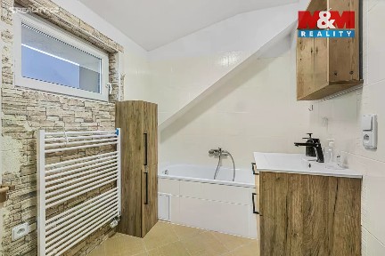 Prodej bytu 3+kk 89 m² Nad vodovodem, Praha - Praha 10