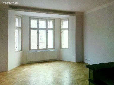 Pronájem bytu 3+kk 108 m² Gočárova třída, Hradec Králové