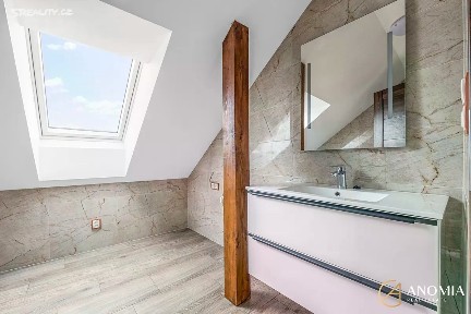 Pronájem bytu 3+kk 100 m² Družstevní, Újezd u Brna