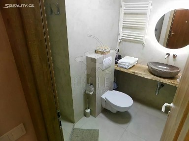 Prodej bytu 1+kk 35 m² Doudlebská, Praha - Nusle