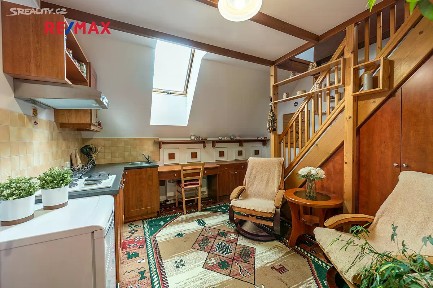 Prodej bytu 1+1 22 m² náměstí Protifašistických bojovníků, Praha - Uhříněves