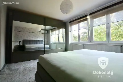 Pronájem bytu 3+1 85 m² Pod Koupalištěm, Kosmonosy