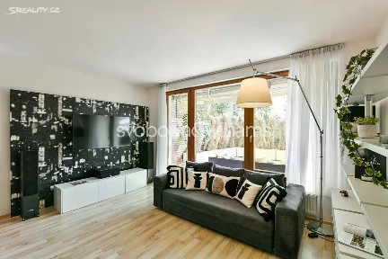 Pronájem bytu 3+kk 121 m² Nepelova, Praha - Hloubětín