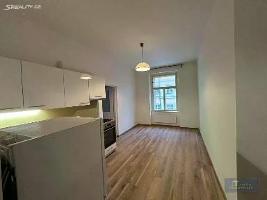 Pronájem bytu 2+kk 45 m² Kotlaska, Praha - Libeň