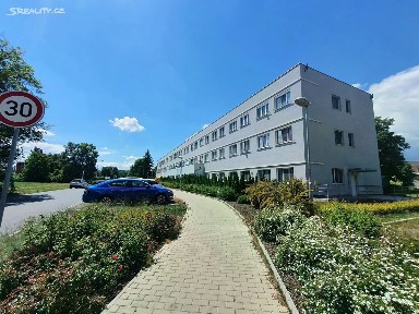 Pronájem bytu 2+kk 40 m² Cesta brigádníků, Kralupy nad Vltavou - Lobeček