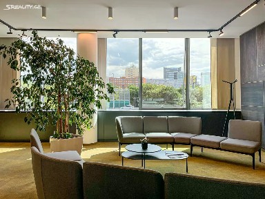 Pronájem kanceláře 1624 m² Vyskočilova, Praha - Michle