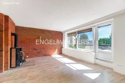 Pronájem rodinného domu 260 m², pozemek 299 m² Fragnerova, Praha - Dejvice