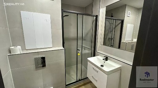 Pronájem bytu 1+1 33 m² Kmochova, Ústí nad Labem - Severní Terasa