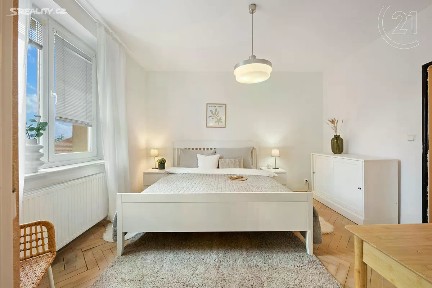 Prodej bytu 2+1 56 m² Husova, Rajhrad