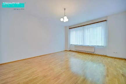 Pronájem bytu 3+1 100 m² Dolní náměstí, Olomouc