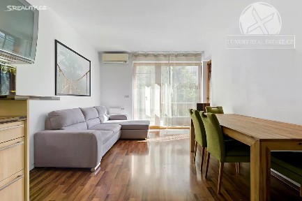 Prodej bytu 2+kk 50 m² Univerzitní, Praha - Malešice