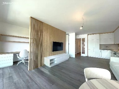 Prodej bytu 1+kk 59 m² Pražská třída, Hradec Králové - Kukleny