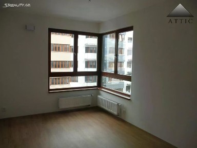 Pronájem bytu 2+kk 50 m² Hanusova, Praha - Michle