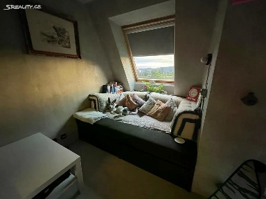 Pronájem bytu 1+kk 44 m² U Domu služeb, Praha - Modřany