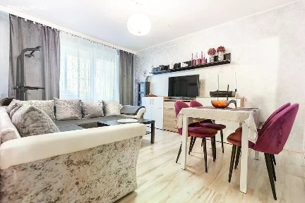 Chomutov, Školní pěšina